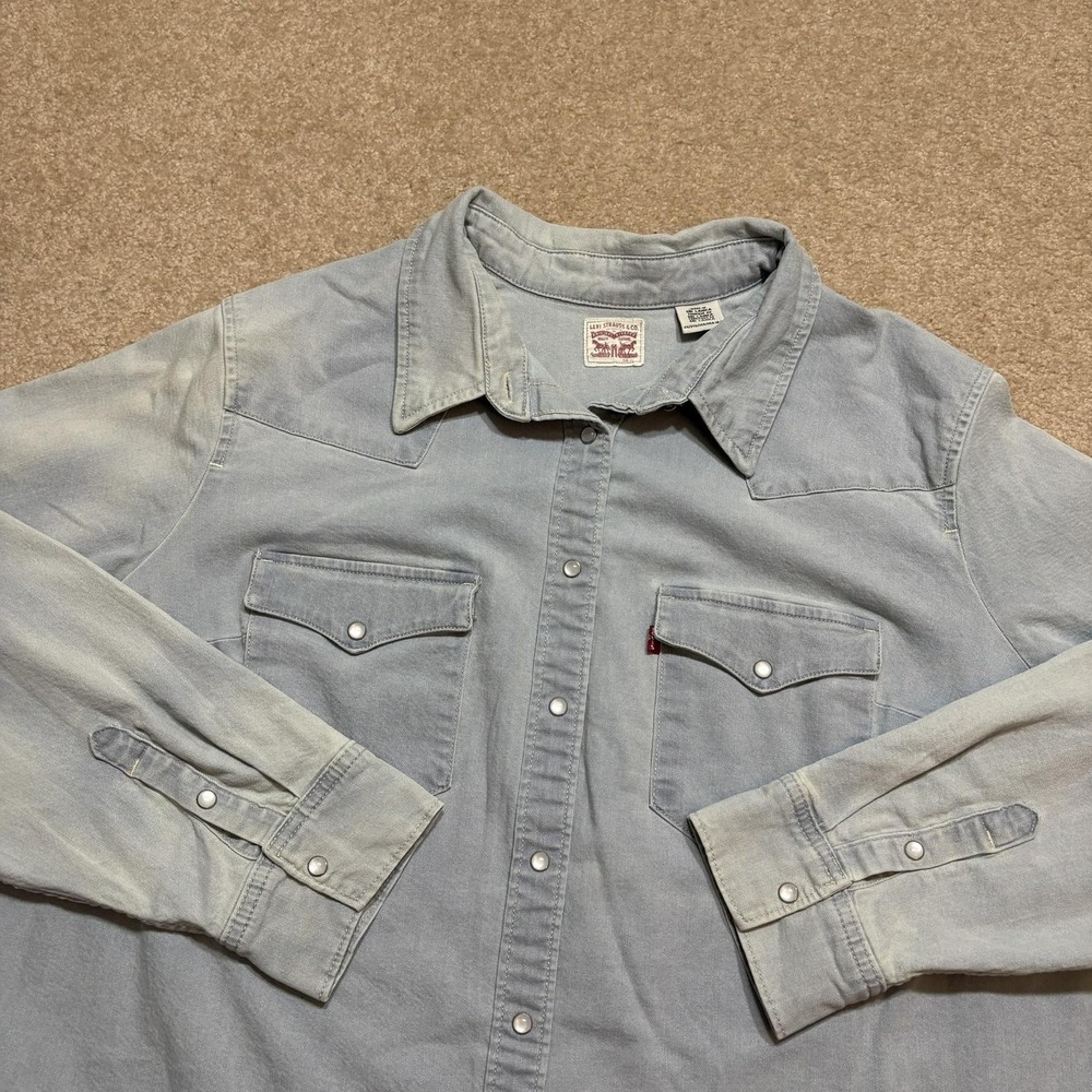 Levis Shirt Womens 2X Blue Denim Chambray Blue Western Snap Button Front Stretch